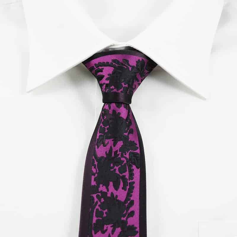 Detaljefyldt slips sort og lilla 6