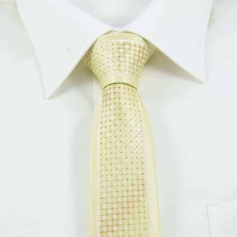 Gult slips med silkekant 6