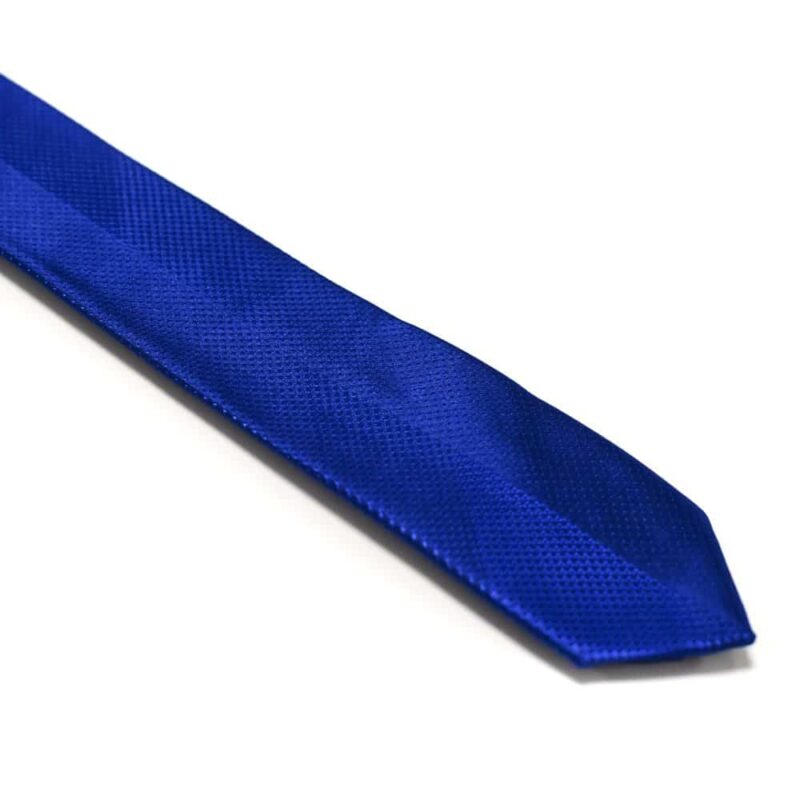 Moderne-royal-blå-slips-med-struktur1