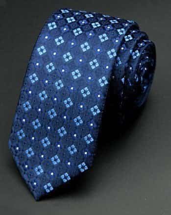 Moderne slips med blå tern 5