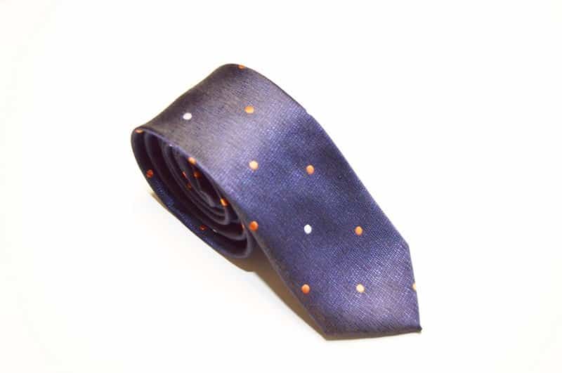 Moderne slips med prikker 1
