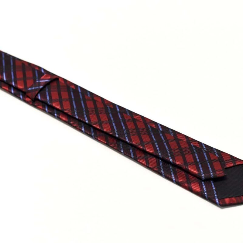 Rødt-slips-med-skotske-tern2